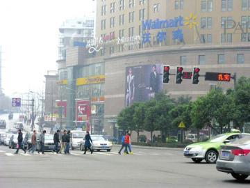 新交規治中國式過馬路:不避讓救護車 元旦起扣3分