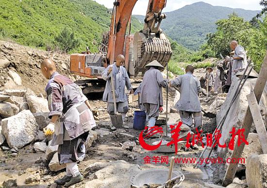 網曝遼寧大悲寺斂財千萬 修行居士生活如奴隸