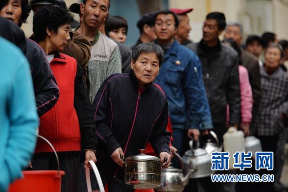 超標前水質如何 油污從何而來　飲水如何保安全——解讀蘭州自來水苯超標事件三大焦點