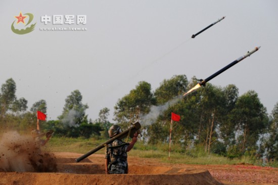 超震撼!國產高炮擊毀低空來襲目標瞬間