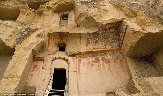 全球那些絕壁逢生的寺廟建筑