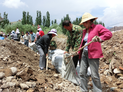 兵團托云牧場：積極抗洪 把職工生命財產安全放在首位