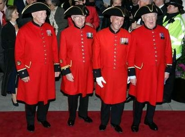 Chelsea Pensioners arrive for the 80th birthday celebration of Britain's former prime minister Margaret Thatcher at the Mandarin Oriental hotel in London October 13, 2005.