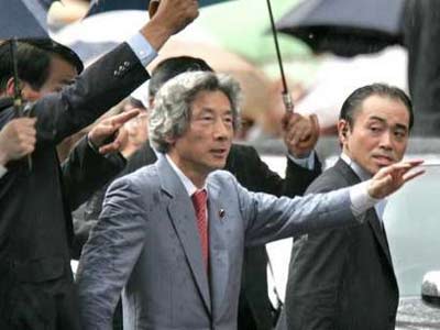 Japan voters turn out to give verdict on Koizumi