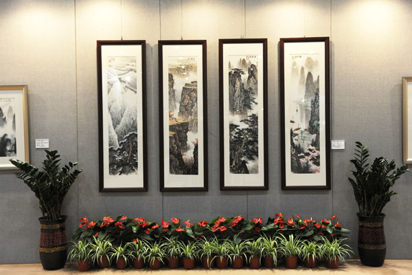 Painting and calligraph show at Beijing Sparkle Roll Luxury Brands Culture Expo 2012 Fall