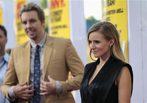 Actress Kristen Bell expecting first child with Dax Shepard