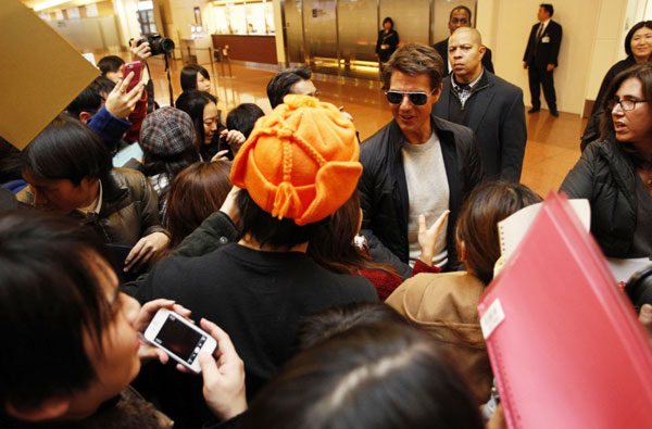 Tom Cruise promotes movie 'Jack Reacher' in Tokyo