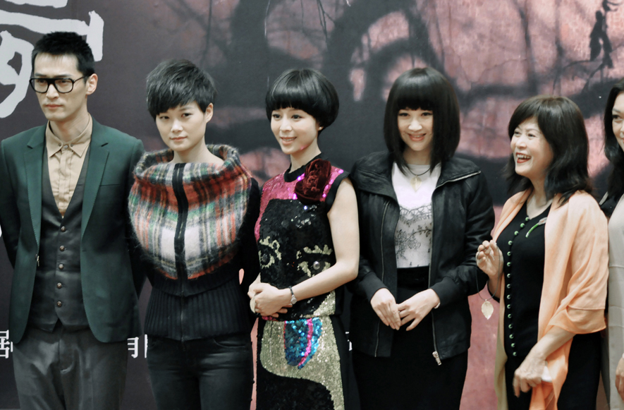 Actress Li Yuchun stars in the drama 'A Dream Like a Dream'