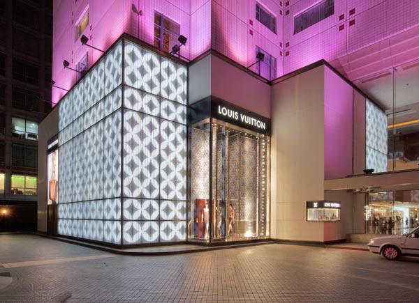 LV boutique reborn in Beijing