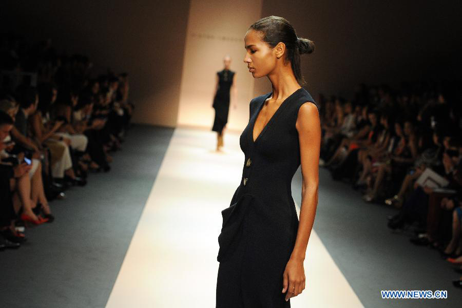 Singapore Fashion Week: Victoria Beckham