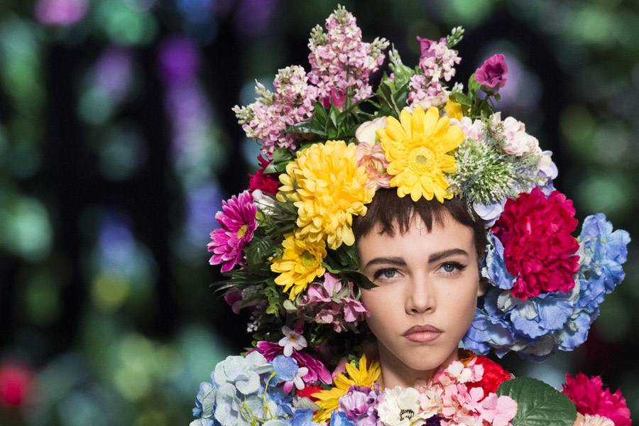 2018 Spring/Summer fashion trend: Floral headbands