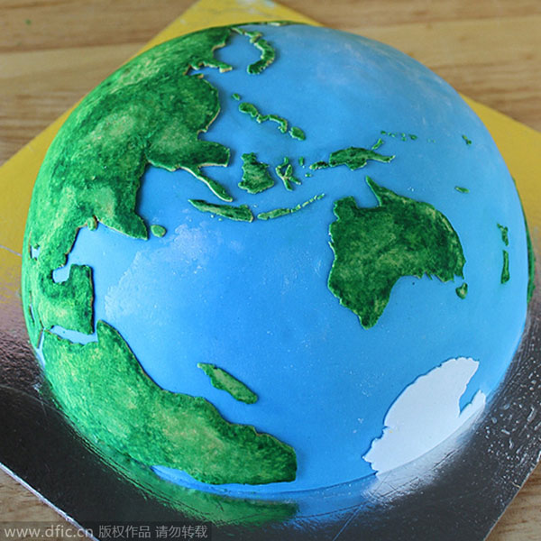 Tasty planet cakes