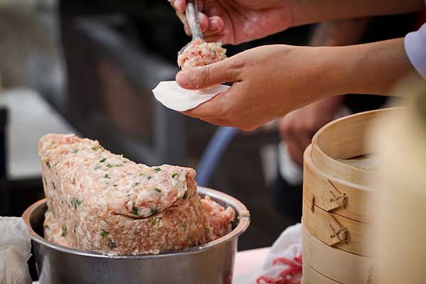 What happens when you blend two popular dishes from the East and West? Baozza!