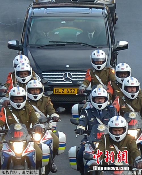 曼德拉遺體轉運至聯合大廈 沿長街接受瞻仰