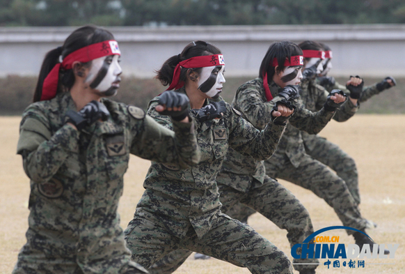 女子也可開坦克打炮：韓國向女兵開放更多戰(zhàn)斗兵種