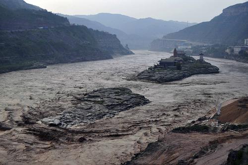 黃河陜西段現23年最大洪峰 壺口景區緊急關閉