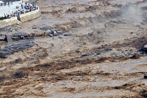 黃河陜西段現23年最大洪峰 壺口景區緊急關閉