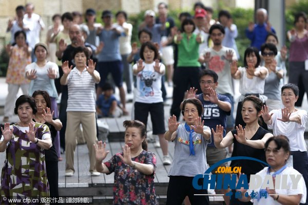 日本東京開展太極拳晨練活動 數(shù)百民眾參與（組圖）