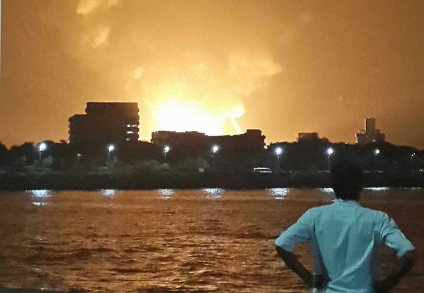 印度海軍潛水艇爆炸起火 18人下落不明（組圖）