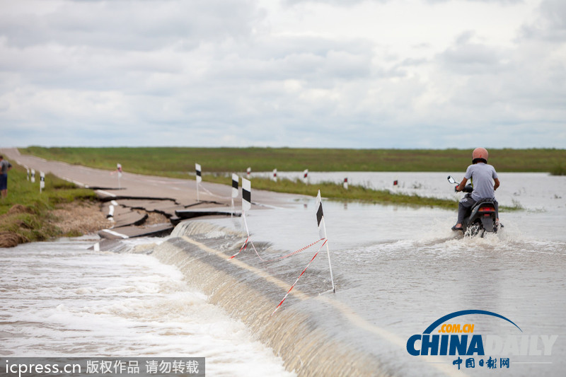 俄羅斯阿穆爾河水位上漲 城市進(jìn)入緊急狀態(tài)（高清組圖）