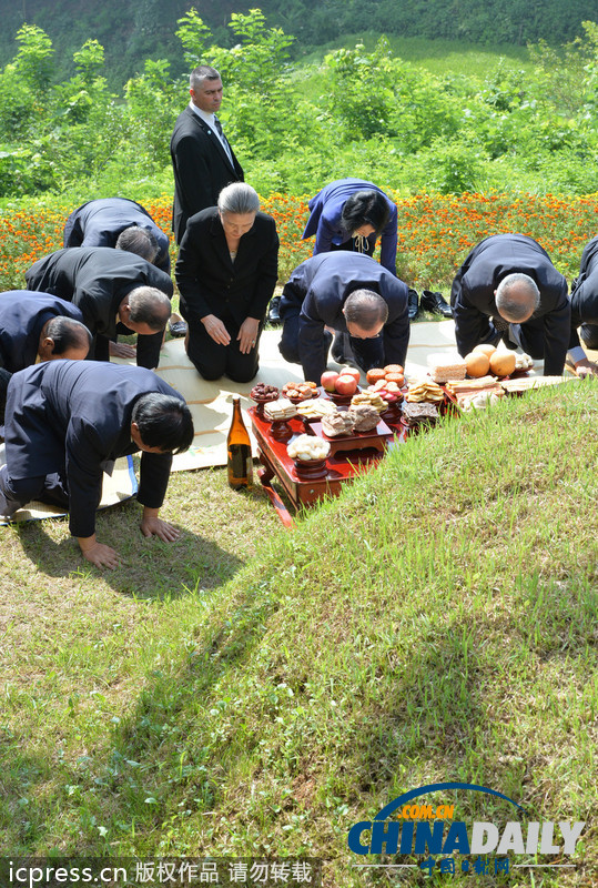 聯合國秘書長潘基文夫婦回鄉祭祖掃墓