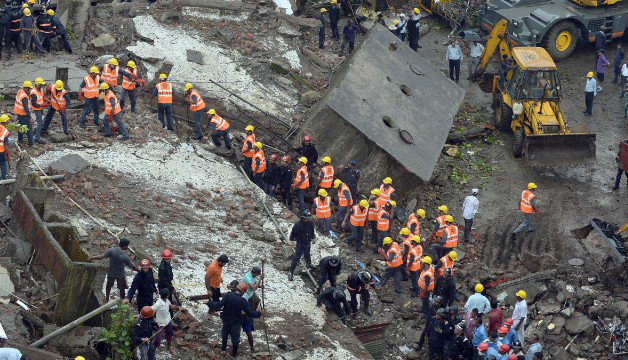 孟買居民樓坍塌至少3人死亡 印度住房矛盾突出