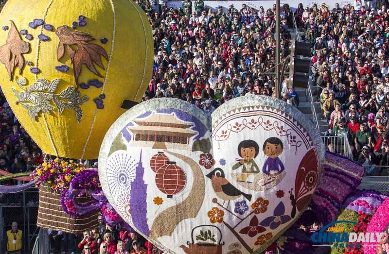 美國加州玫瑰花車游行迎馬年 中國元素花車獲獎