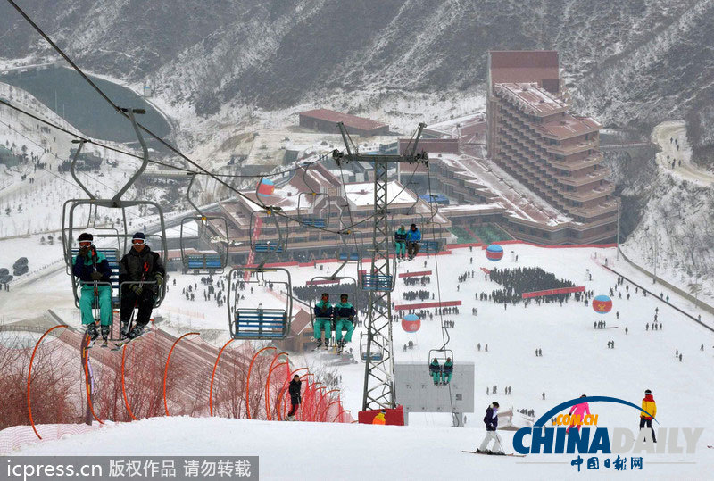 朝鮮馬息嶺滑雪場前后對比不一致疑似經過ps處理