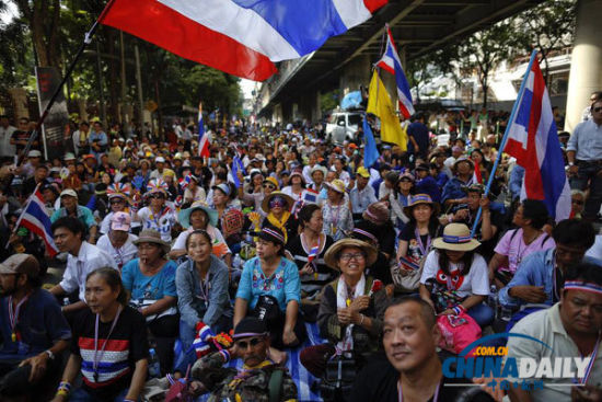 泰國強硬派反政府組織公開懸賞捉拿英拉等政府要員