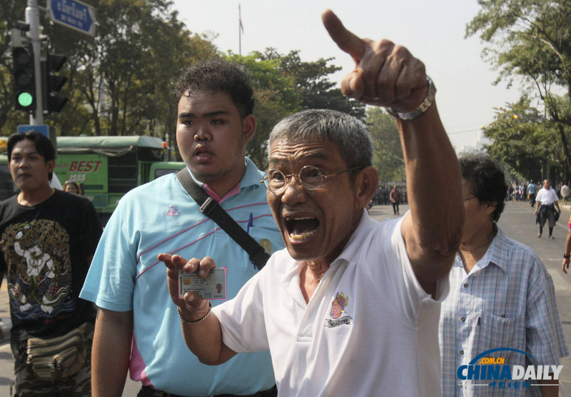 泰國部分投票站遭反對派封鎖 示威者與選民爆發沖突