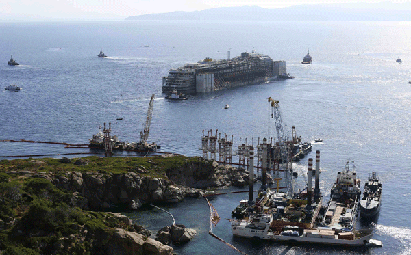 Concordia makes final voyage after shipwreck