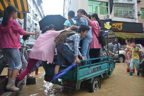 Fading El Nino continues to affect weather