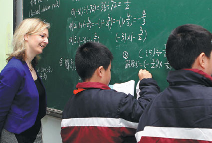 8,000 schools in UK to add Chinese math system