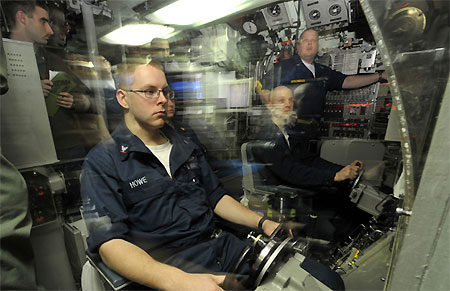 USS Annapolis breaks through ice in the Arctic Ocean