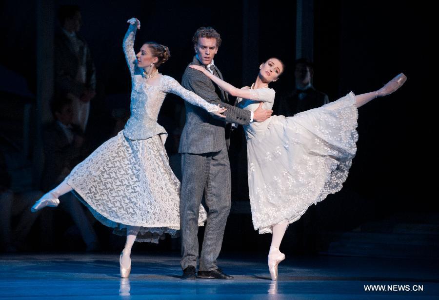 Modern 'Swan Lake' ballet rehearsed in Australia