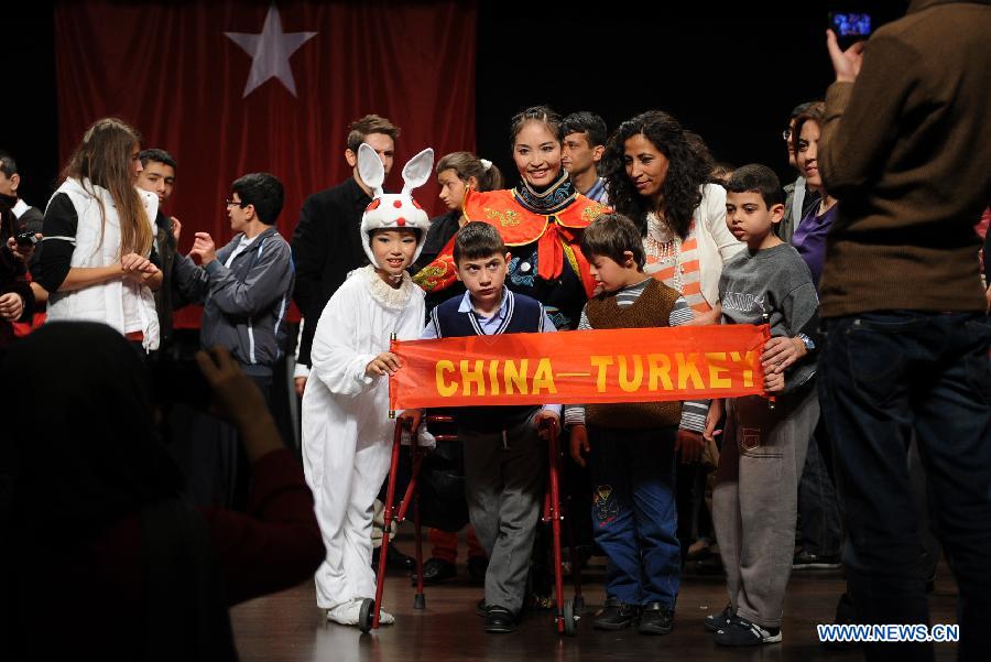 Chinese opera visits Istanbul