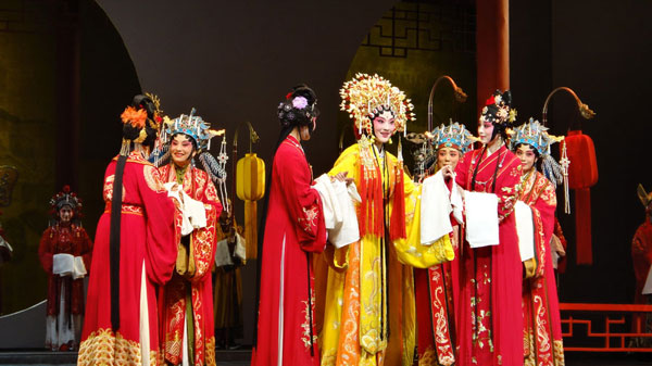 Kun Opera interprets classic