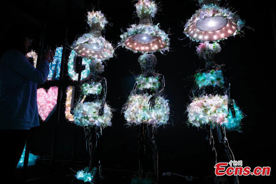 Illuminating wedding dresses highlight Shanghai