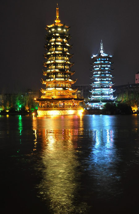 Night view of Ronghu Lake in China's Guilin