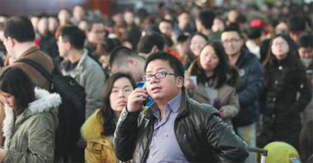 Crowds jam roads on way home