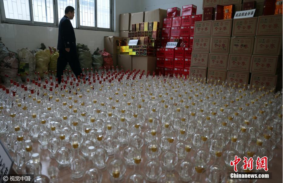 Henan police crack big counterfeit products case