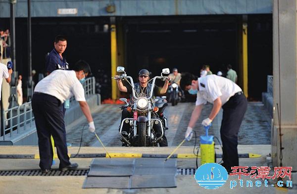 Taiwan's motorcycles hit the road in Pingtan