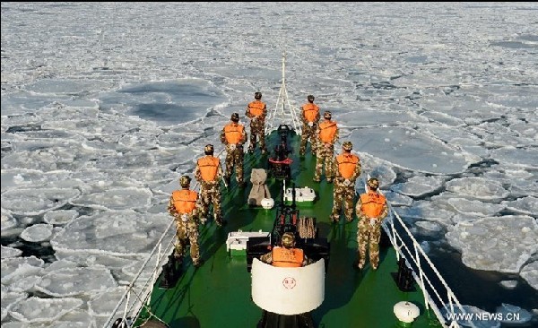 Cold snap creates thick sea ice in Bohai Bay