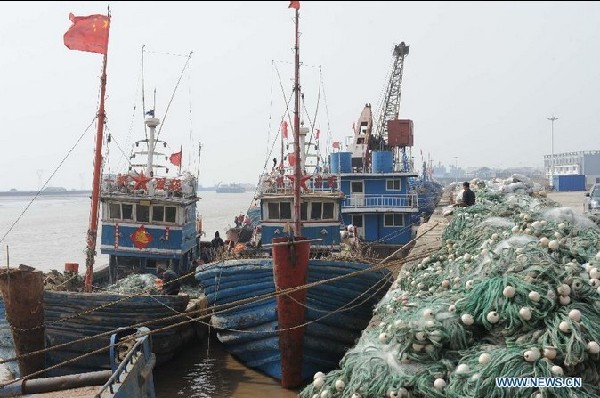 Fishers busy preparing for new fishing season in N China