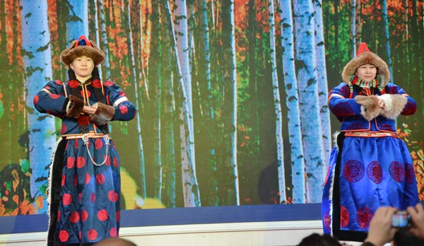 Mongolian ethnic costume show in Hulunbuir