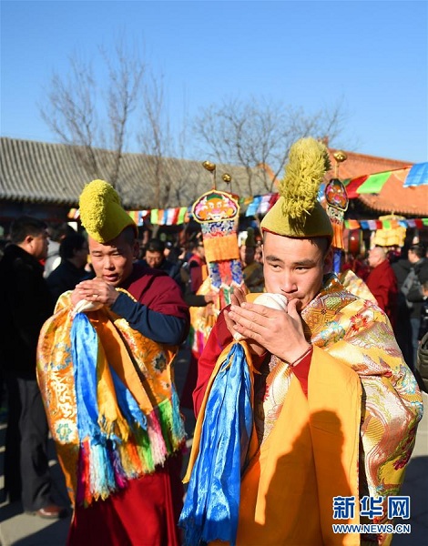 Temple conducts sacred rites during Lantern Festival