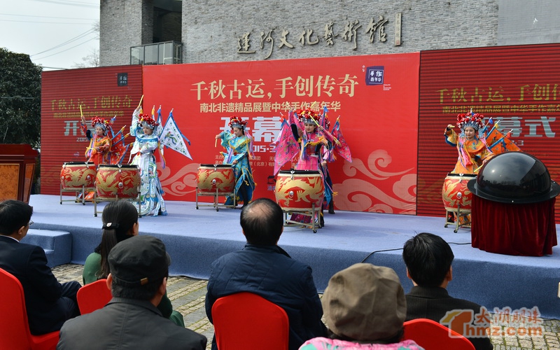 50 intangible cultural heritage works gather in Wuxi