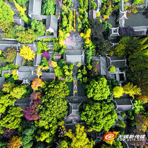 Bird's-eye view of colorful landscape in Wuxi