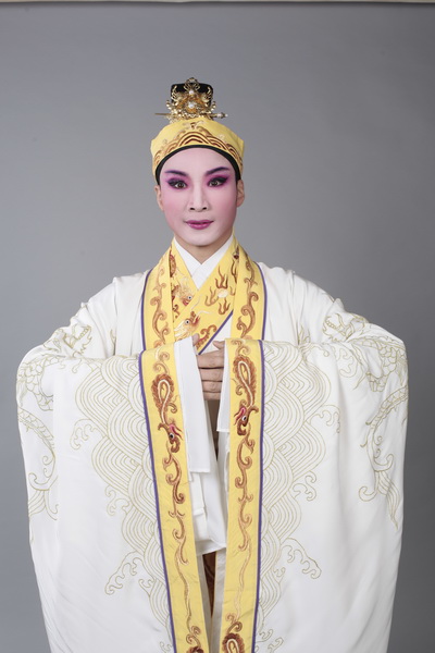 Adaptation of Wuxi opera hits stage in Zhangjiagang