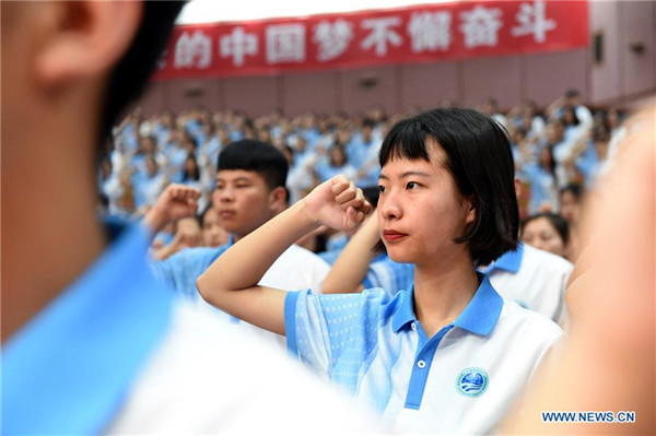 2,000 volunteers ready for SCO Qingdao summit